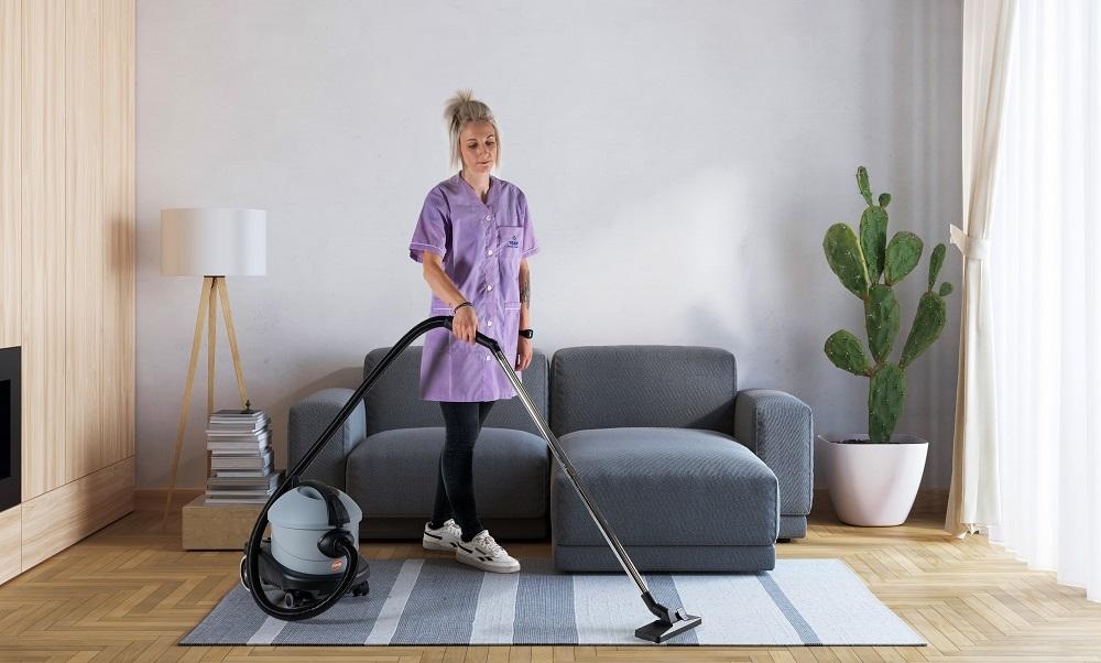 DRY VACUUM CLEANERS